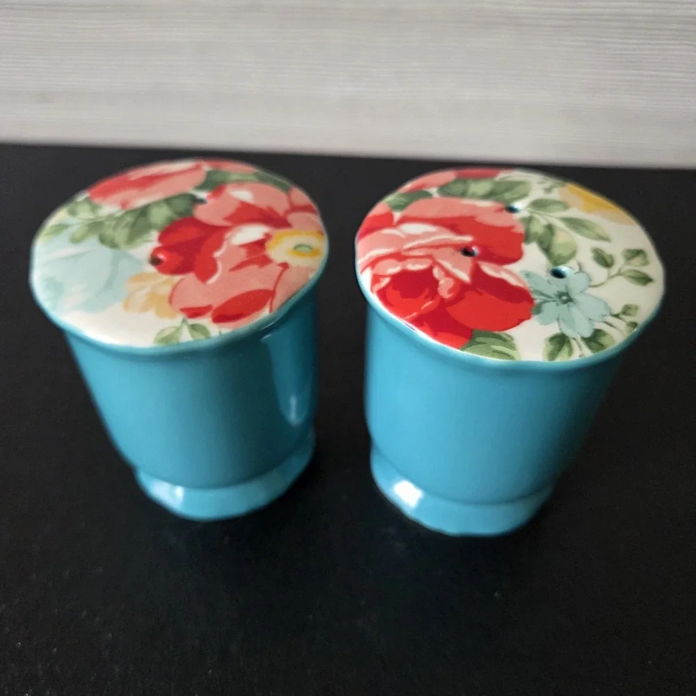 Pioneer Woman Teal Vintage Floral Salt & Pepper Shakers Discontinued Farmhouse